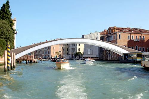 Bogenbrücke in Venedig (Bild 1)